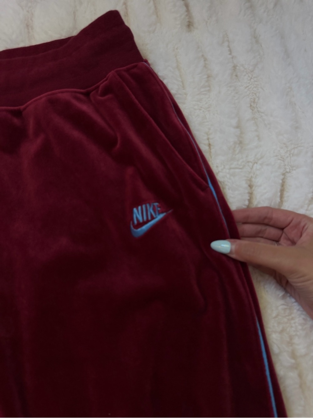 Nike Maroon Velour Heritage Joggers with Embroidered Logo Size S - Picture 6 of 8